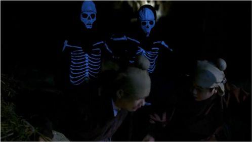 国产僵尸电影预告片视频,国产僵尸电影惊悚预告，生死边缘的生死较量