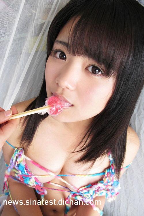 国产巨乳女人视频网,网络红人背后的故事