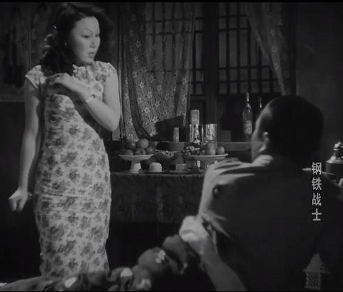 国产电影掐死女特务视频,女特务生死较量，惊心动魄的掐死瞬间